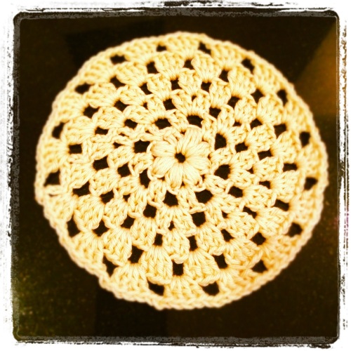 Crochet Coaster http://www.acraftyginger.com